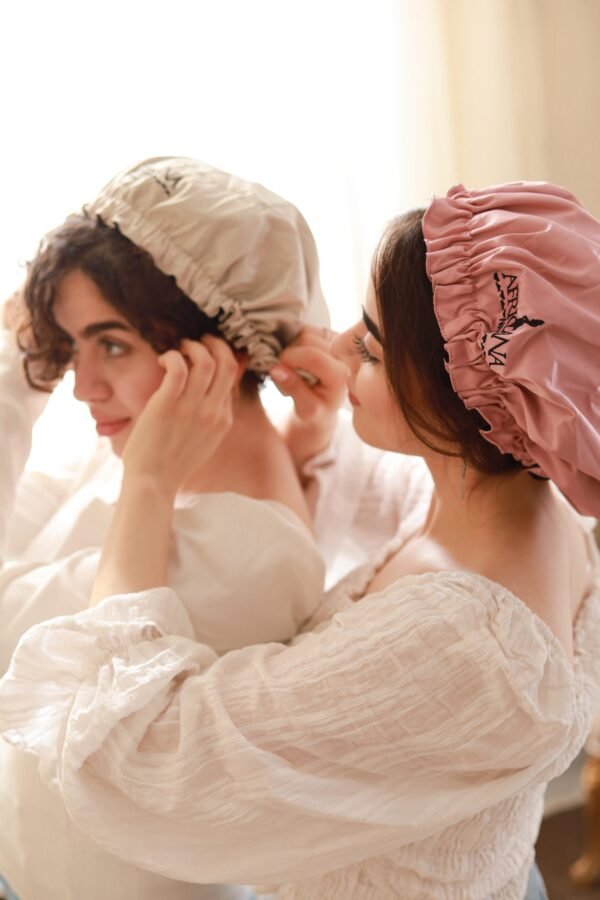 Satin hairbonnet - Image 2
